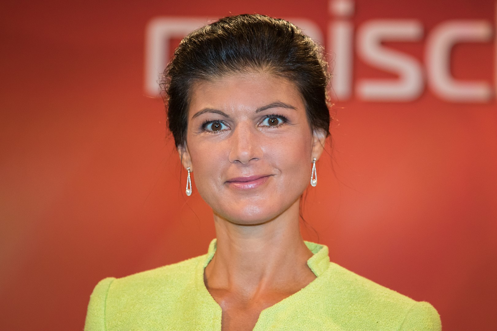 1620px-2017-07-05-sahra_wagenknecht-maischberger-3239