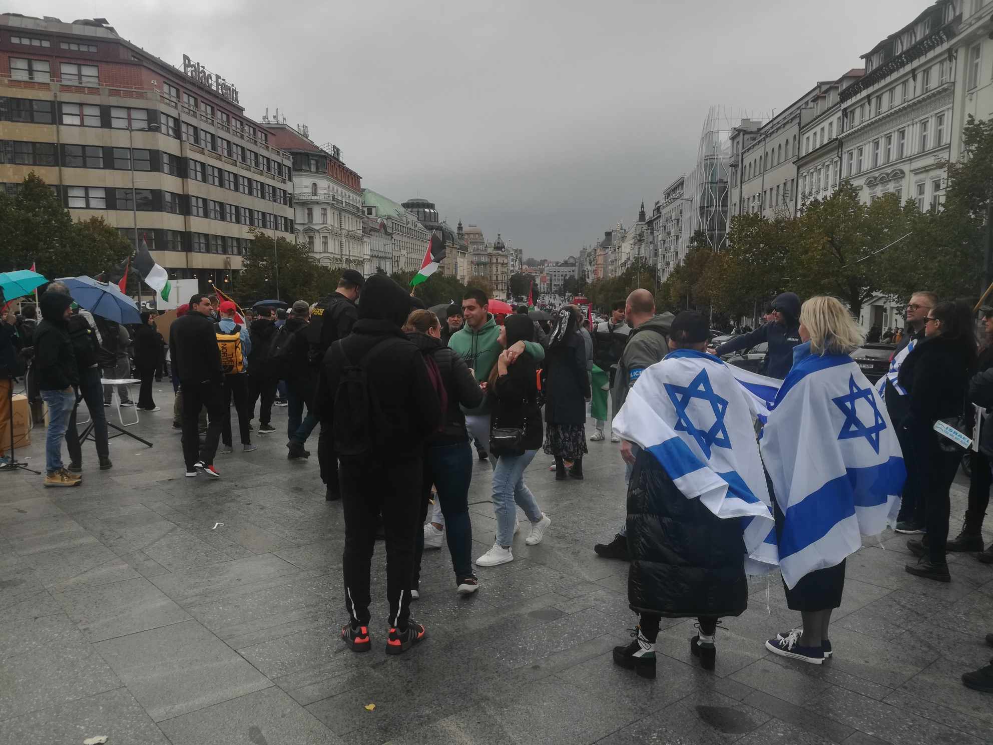 380773621_1010912060215442_5785180654247341004_n