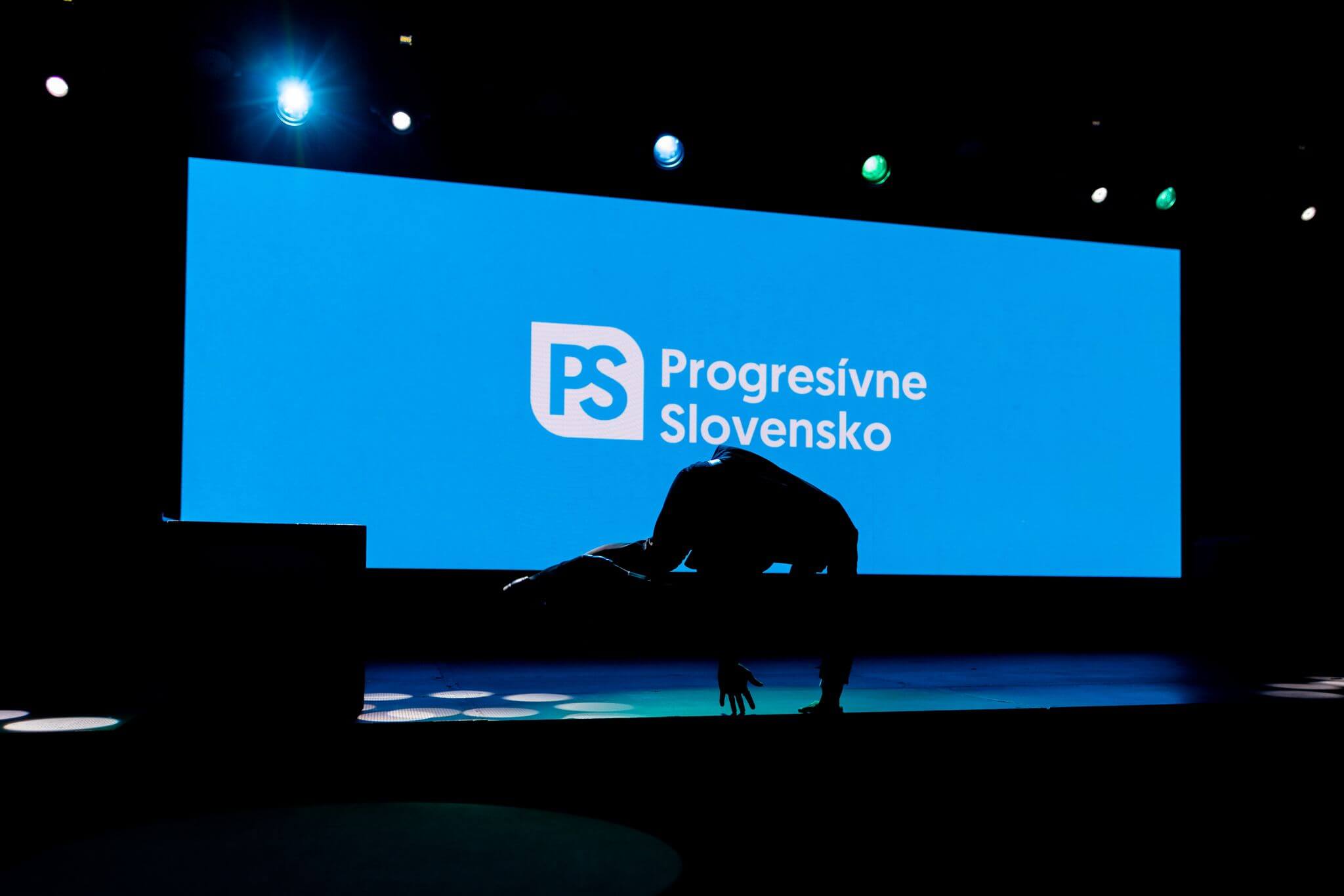 385427609_1390807378454865_3879983811844163514_n