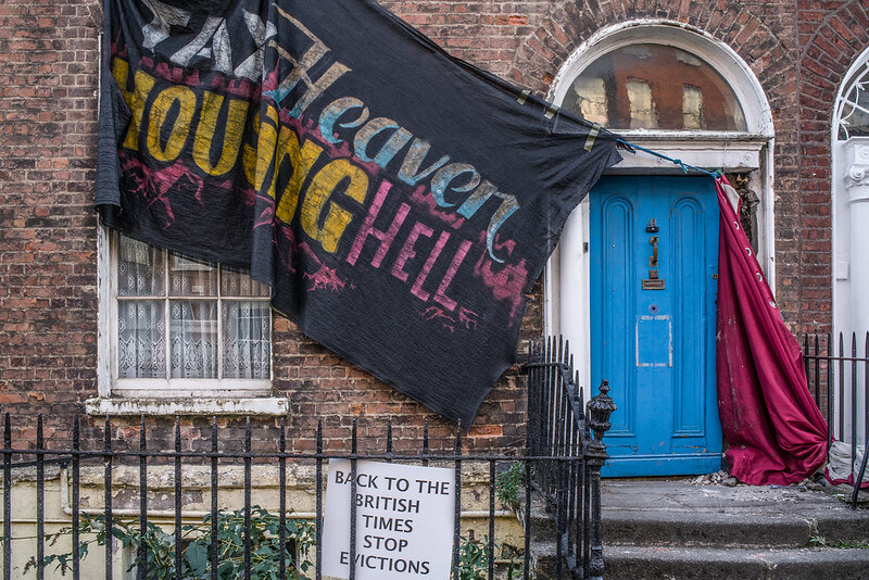 43183878390_e401e601c2_small