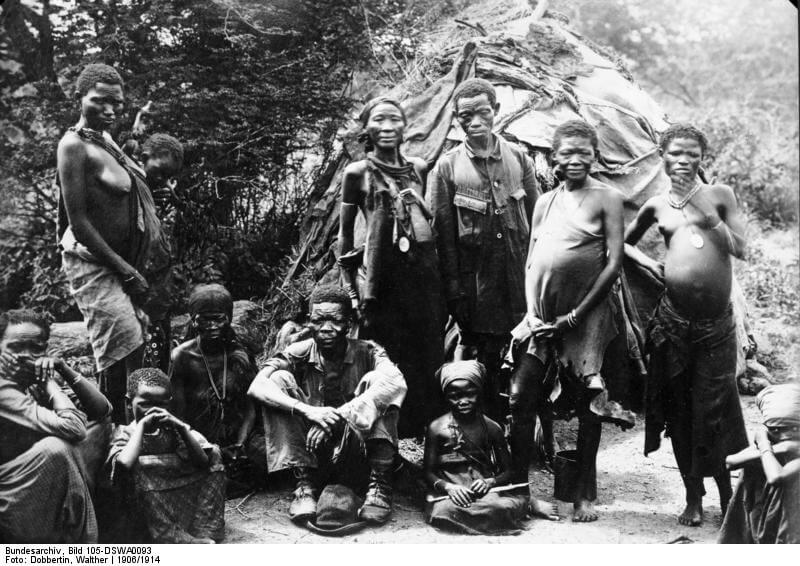 bundesarchiv_bild_105-dswa0093_deutsch-sudwestafrika_namafamilie-1