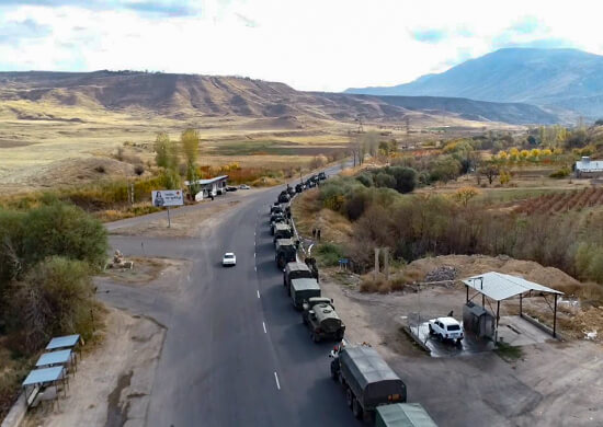 marsh_rossijskogo_mirotvorcheskogo_kontingenta_v_storonu_lachinskogo_koridora-1