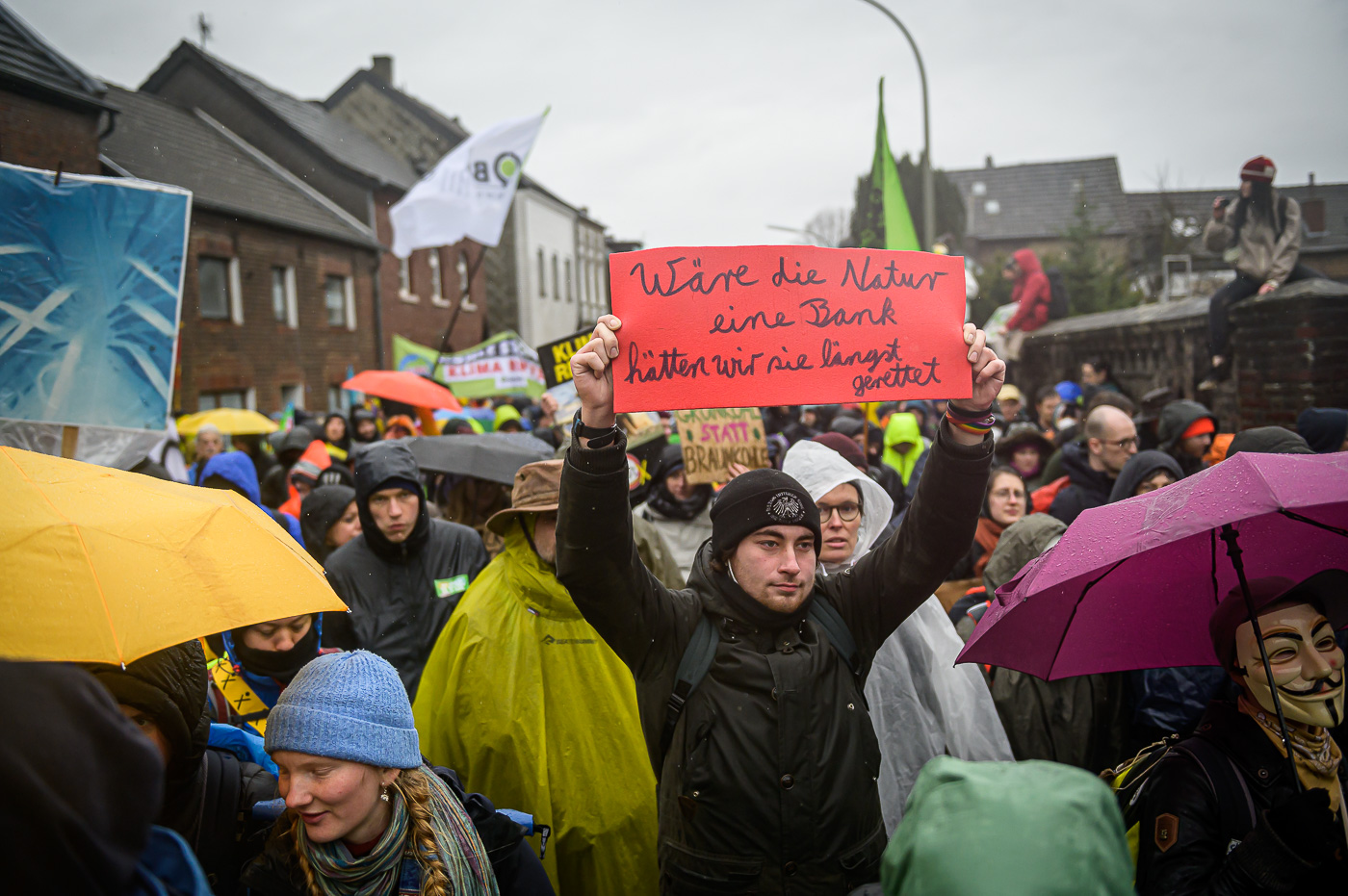 pochod-zneprijemnovalo-pocasi