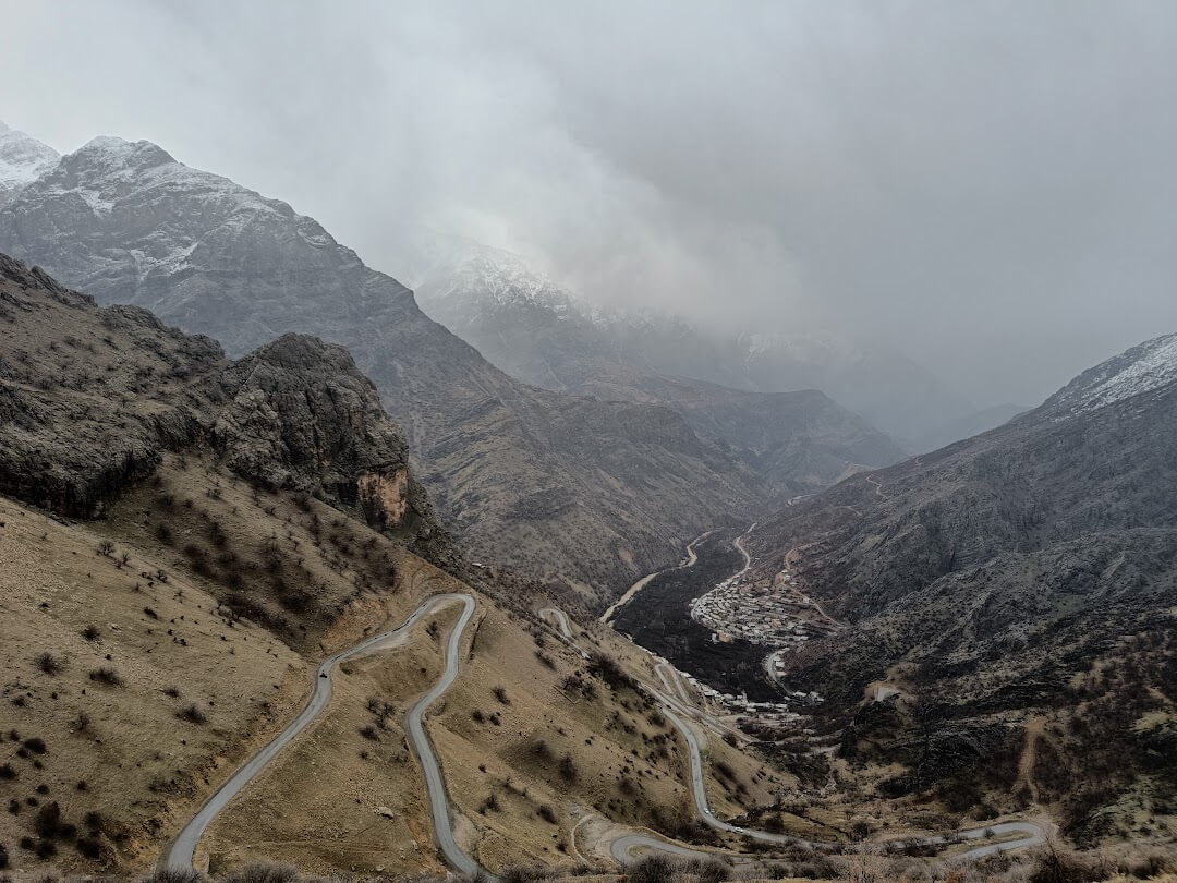 udoli-oraman-v-iranskem-kurdistanu-patri-k-nejkrasnejsim-a-nejmene-rozvinutym-oblastem