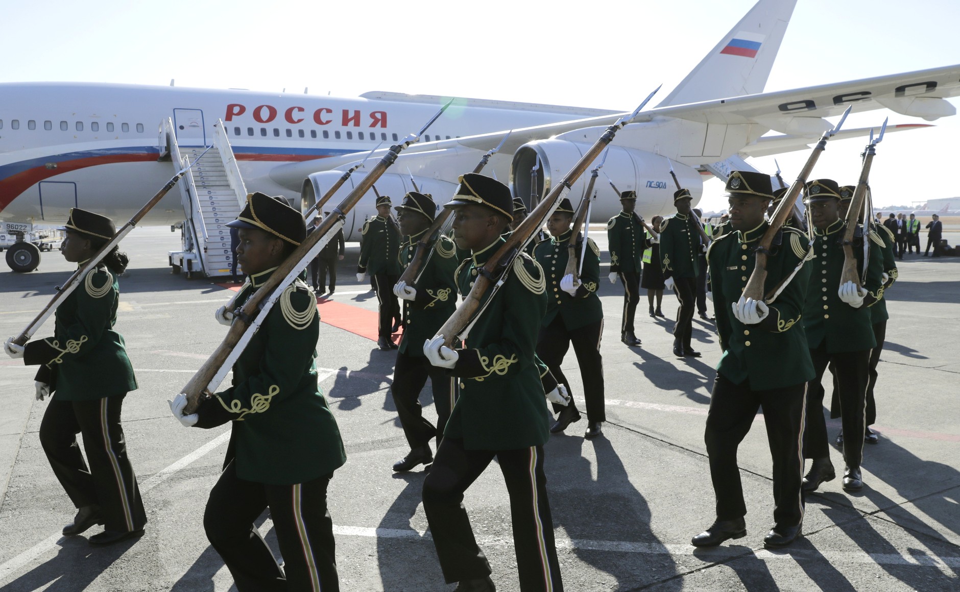 vladimir_putin_arrived_in_south_africa_3