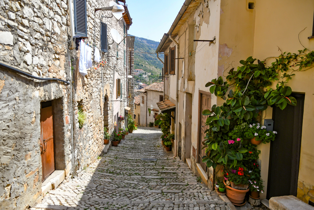 Maenza,,Italy,,July,24,,2021.,A,Street,In,The,Historic
