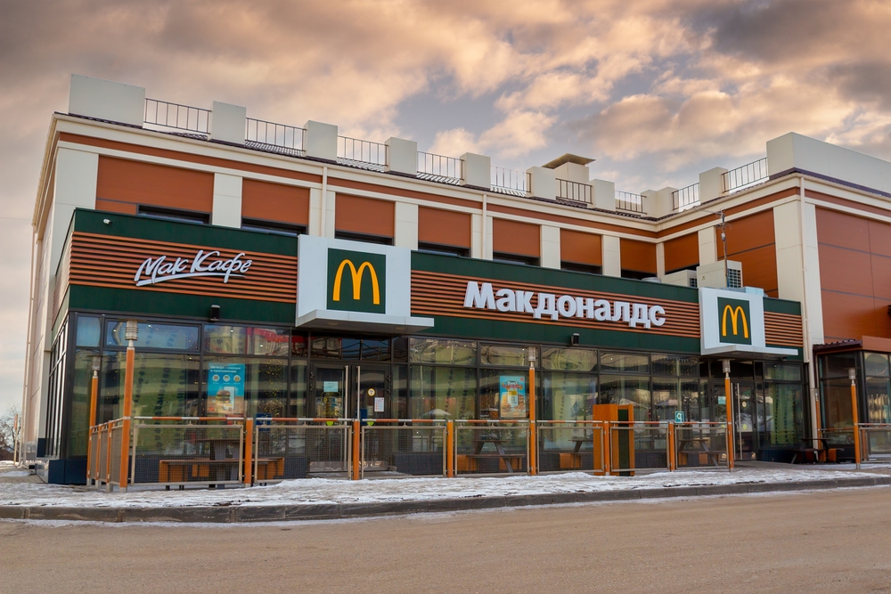 Krasnoyarsk,,Russia, ,March,10,,2022:,Closed,And,Empty,Restaurant