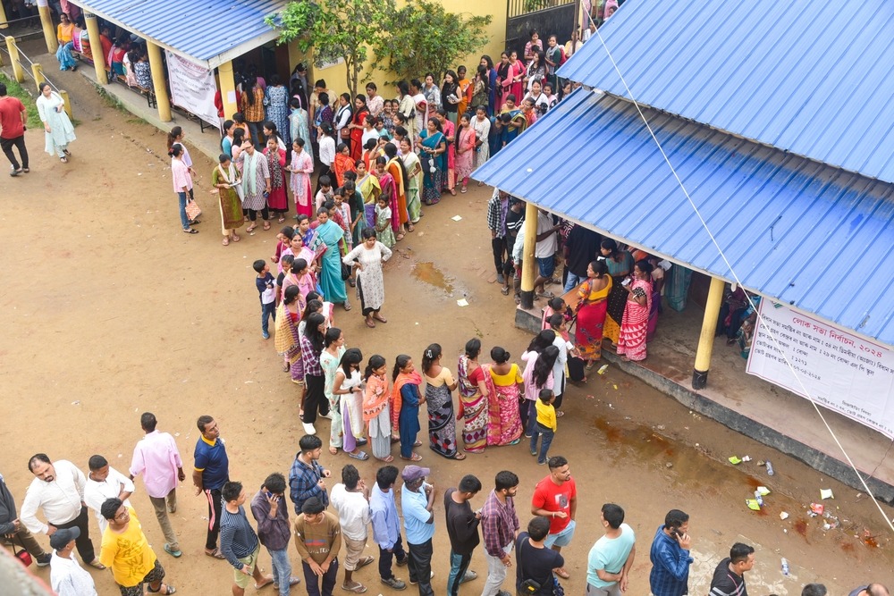 Guwahati,india 07,May,2024:,People,Wait,In,Queues,To,Cast,Their