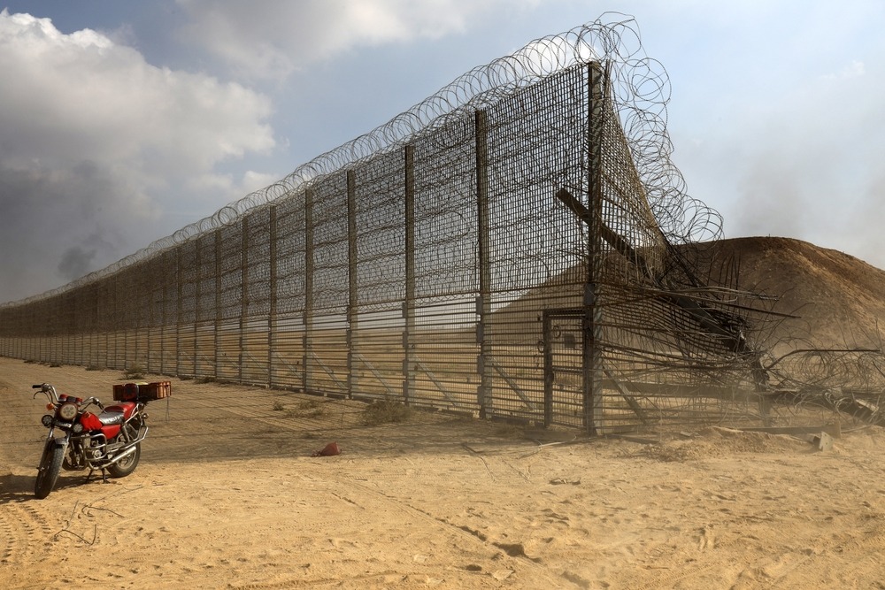 Palestinians,Storm,Israeli,Territory,,East,Of,The,City,Of,Khan