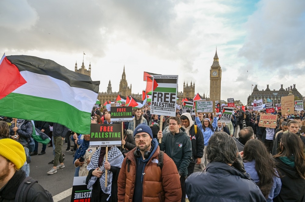 London,,United,Kingdom ,October,28,2023:,Hundreds,Of,Thousands,Of