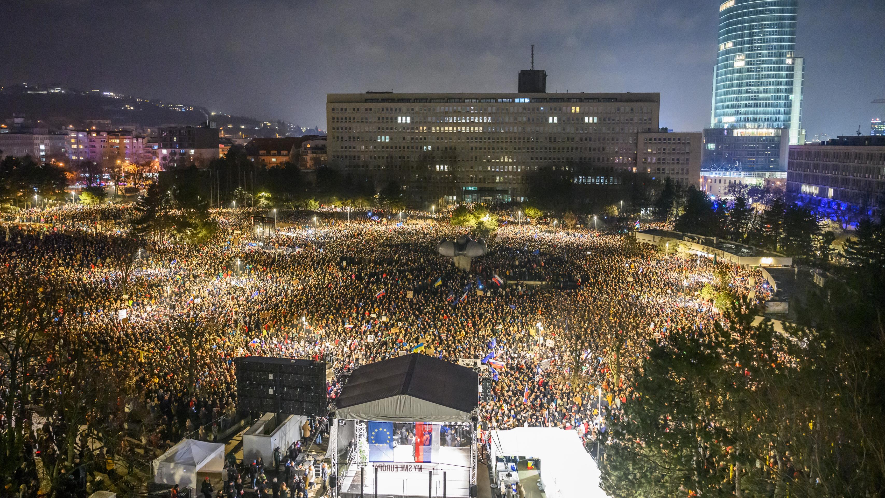 2025 Slovak Protests, Freedom Square, Bratislava, 2025 01 24