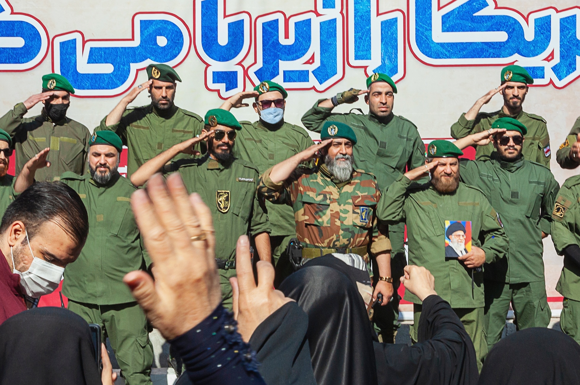 Příslušníci íránských revolučních gard v Teheránu