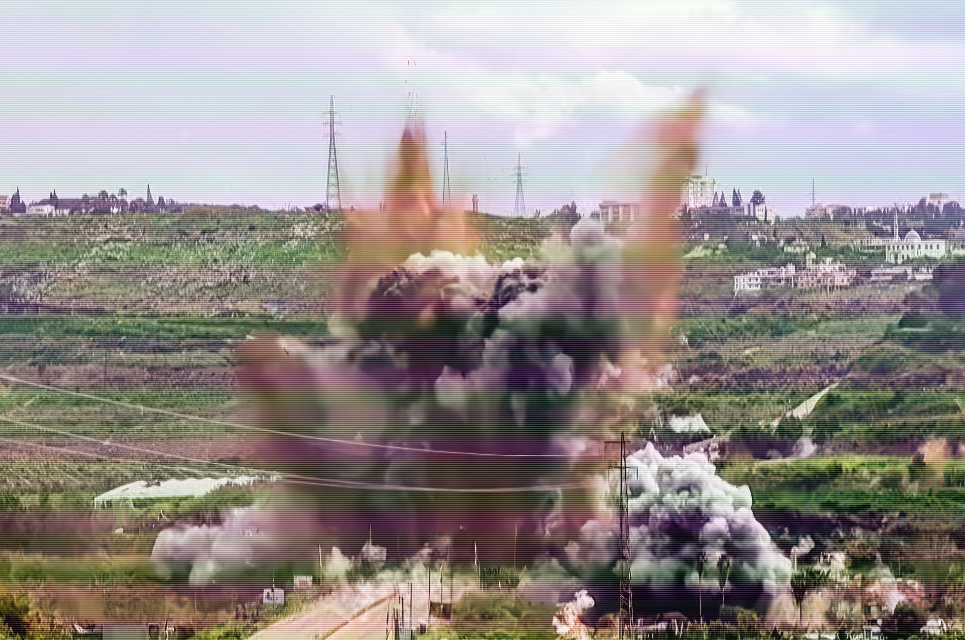Izraelské bombardování mostu přes řeku Lítání v Jižním Libanonu