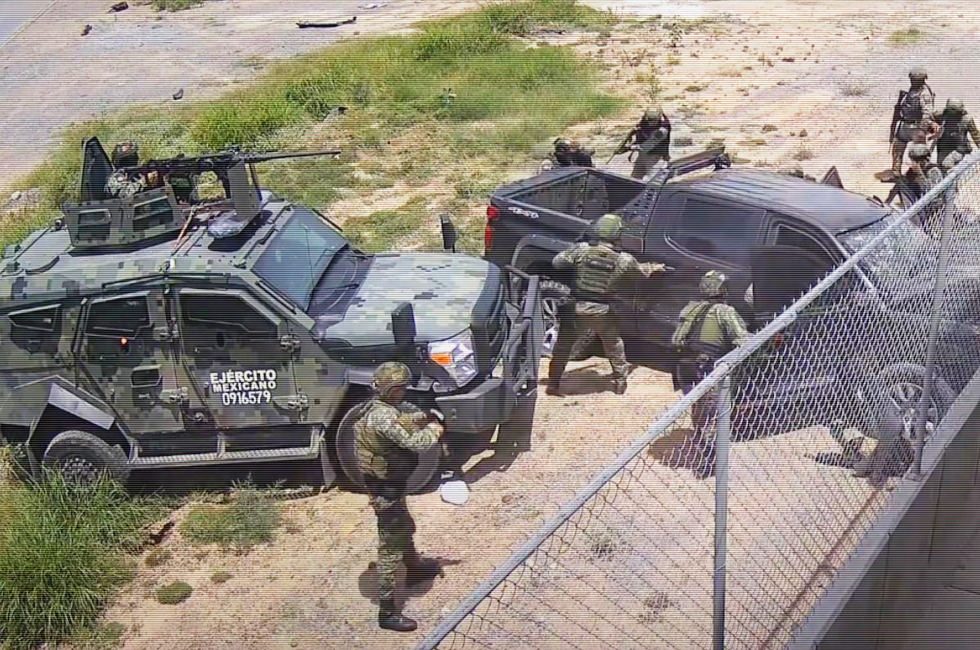 Záběr z likvidace členů mexického drogového kartelu