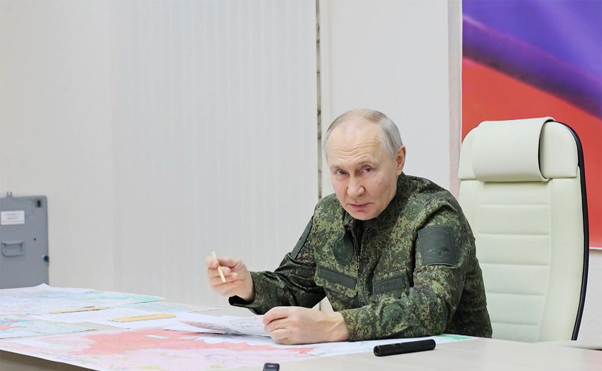 Vladimir Putin v polní uniformě v prosinci 2025 | Foto: Prezident Rossiji