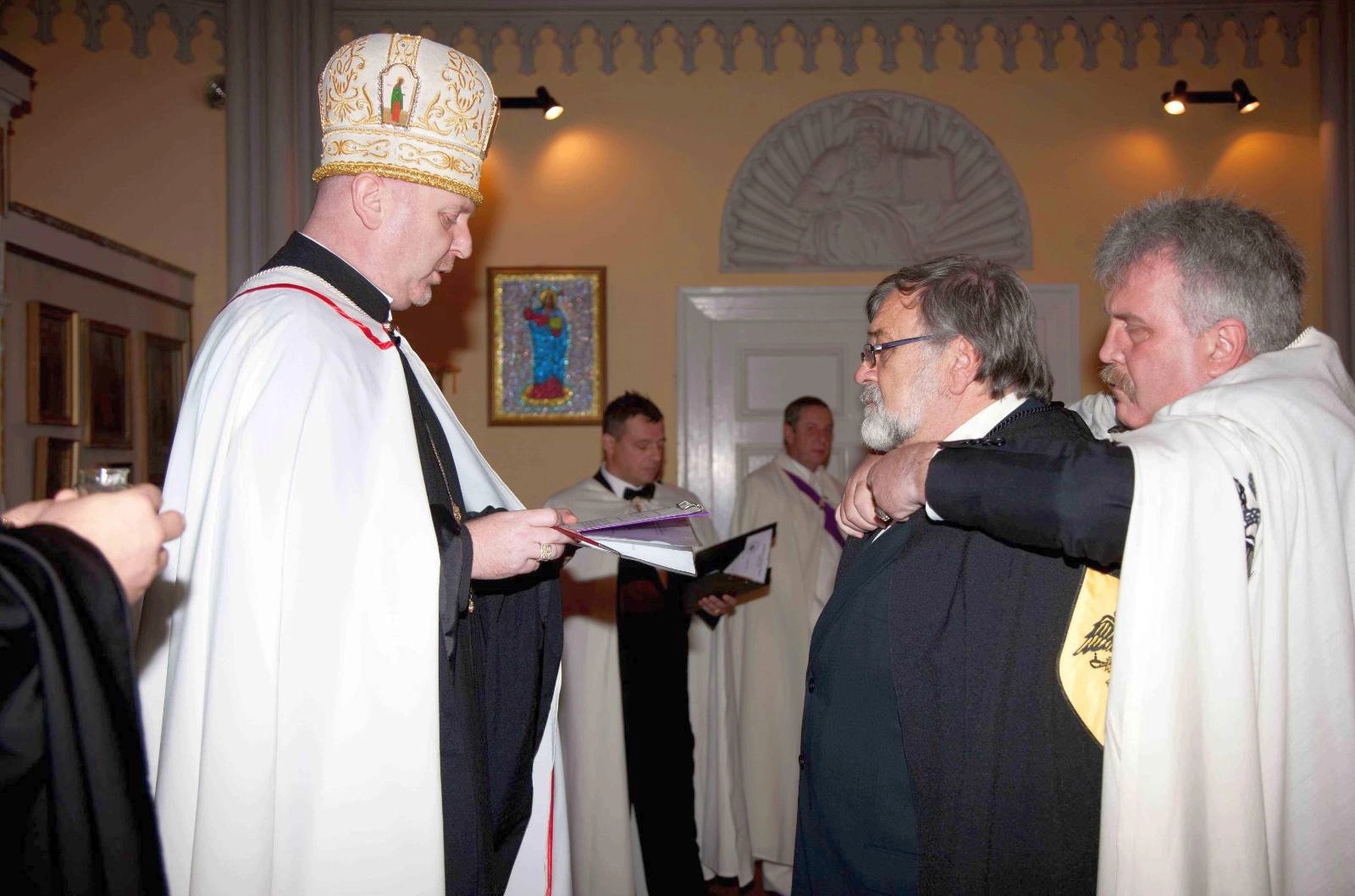 Jaroslav Doubrava při pasování členem Řádu sv. Konstantina a Heleny